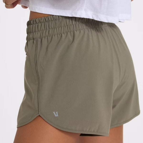 Vuori Womens Shorts Clementine 4