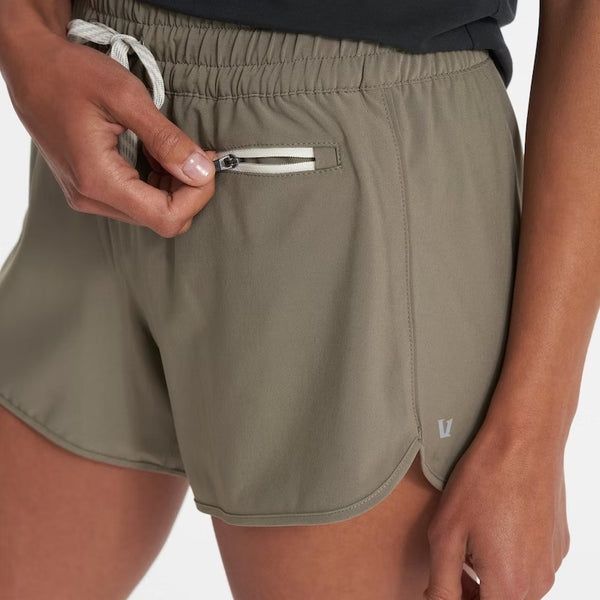 Vuori Womens Shorts Clementine 4