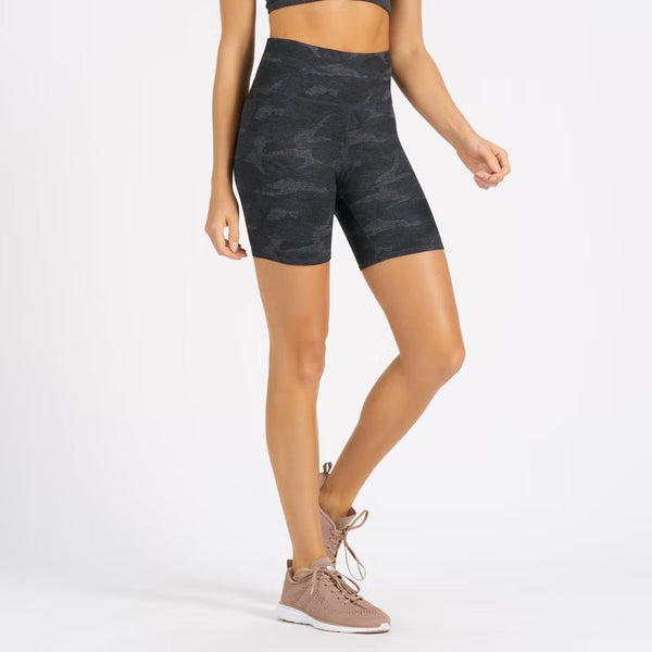 Vuori Womens Shorts Clean Elevation Shorty