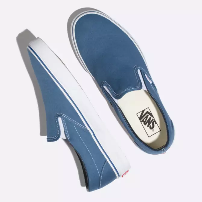 Vans classic slip on navy blue sales